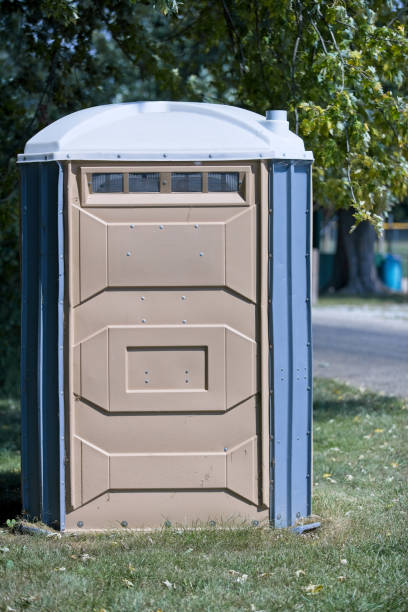 Best Portable restroom trailer rental  in Lone Star, TX
